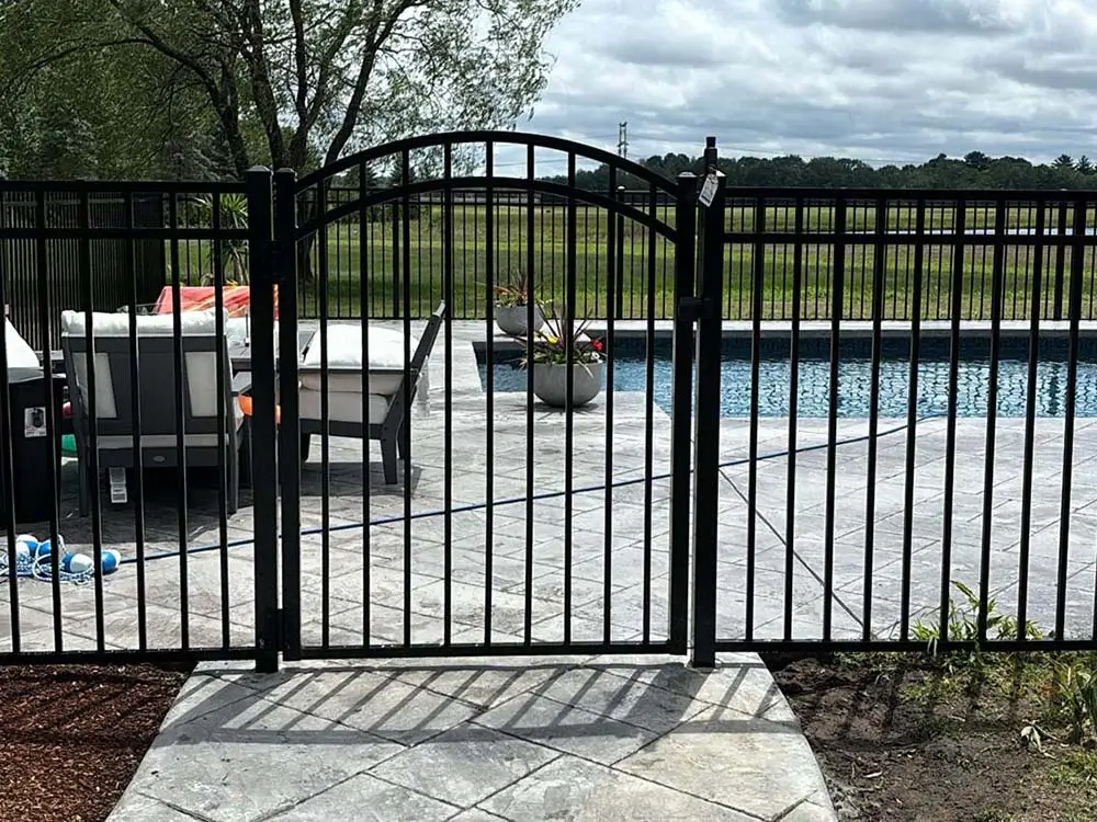 Aluminum fence middleborough massachusetts fence company