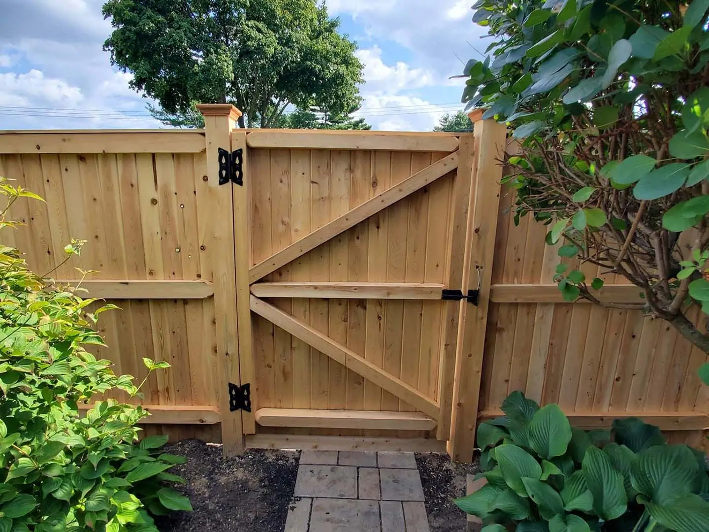 Wood privacy fence middleborough massachusetts fence company
