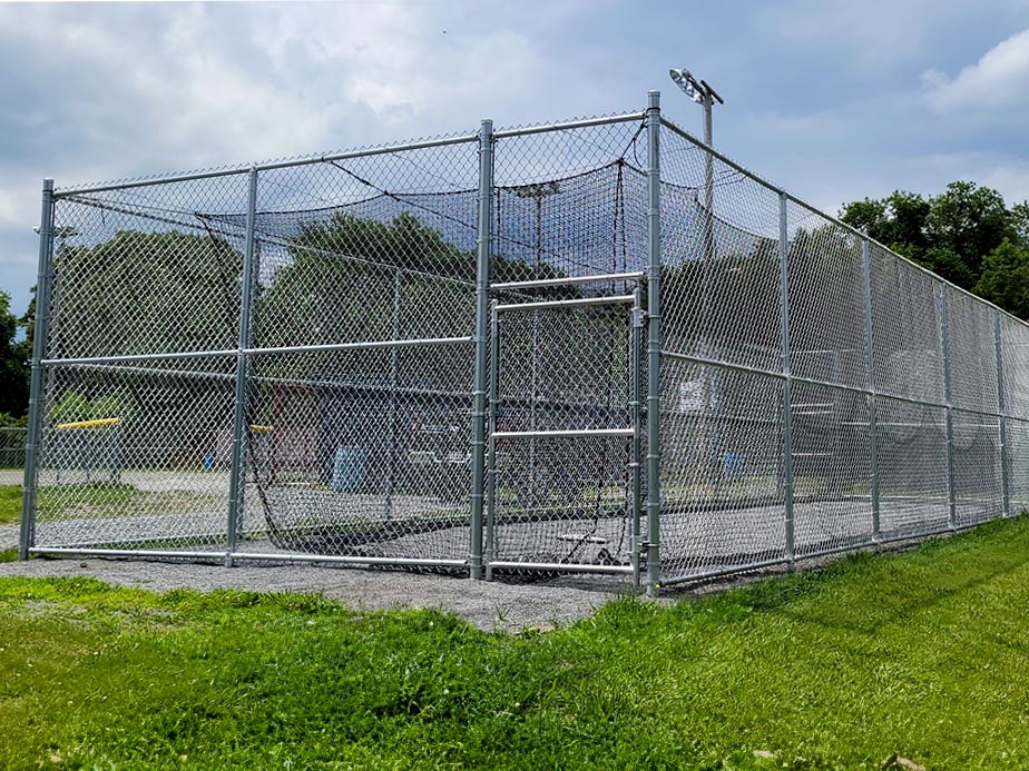 Commercial chain link fence company Middleborough Massachusetts