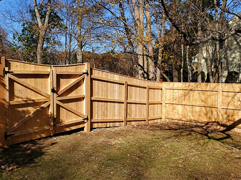 Residential Wood fence contractor in the Middleborough MA area.