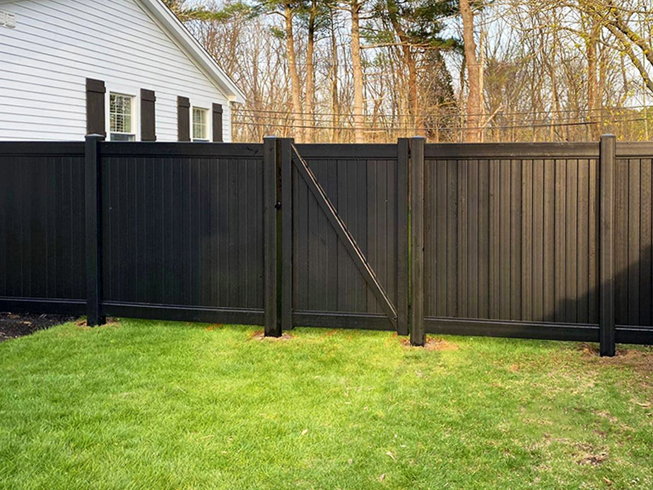 Privacy Fence Example in Marion Massachusetts
