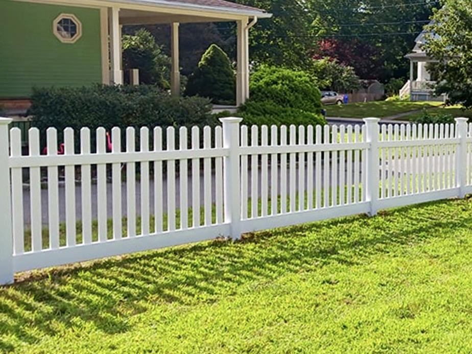 Decorative Fence Example in Somerset Massachusetts